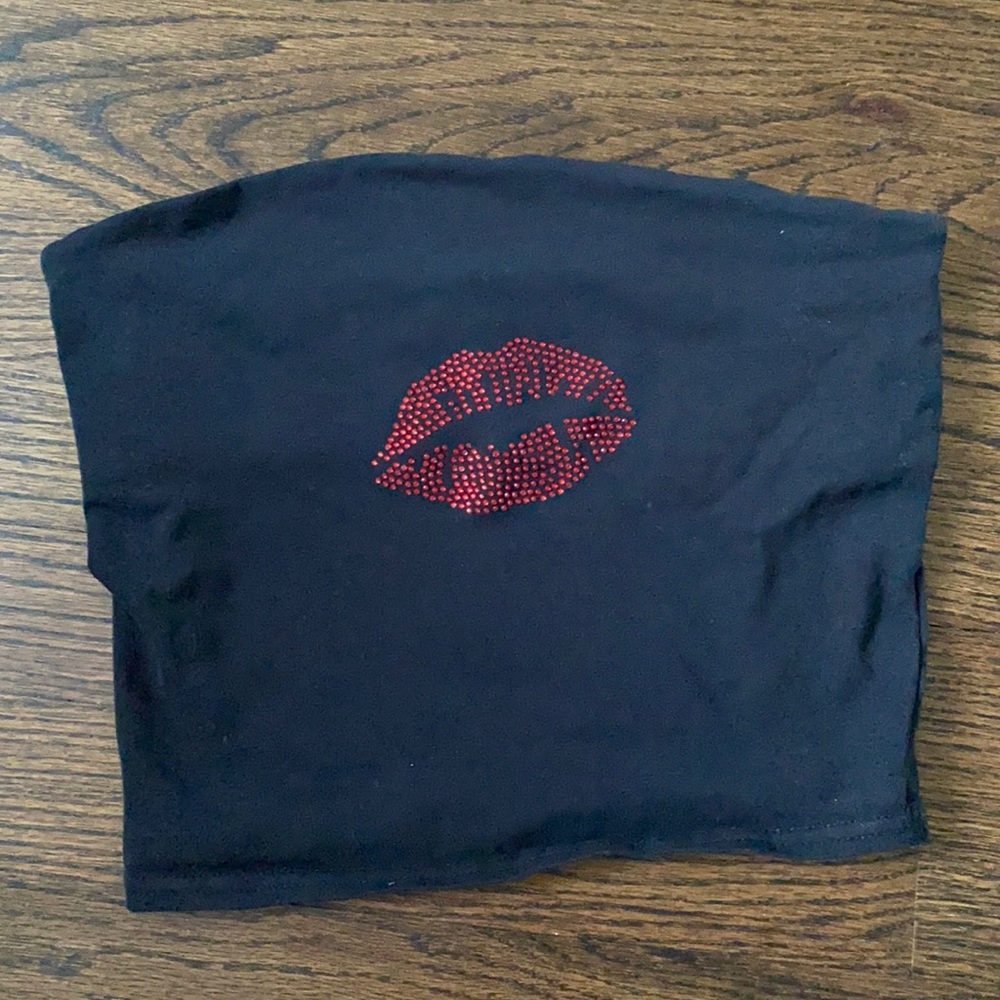 LIPS TUBE TOP